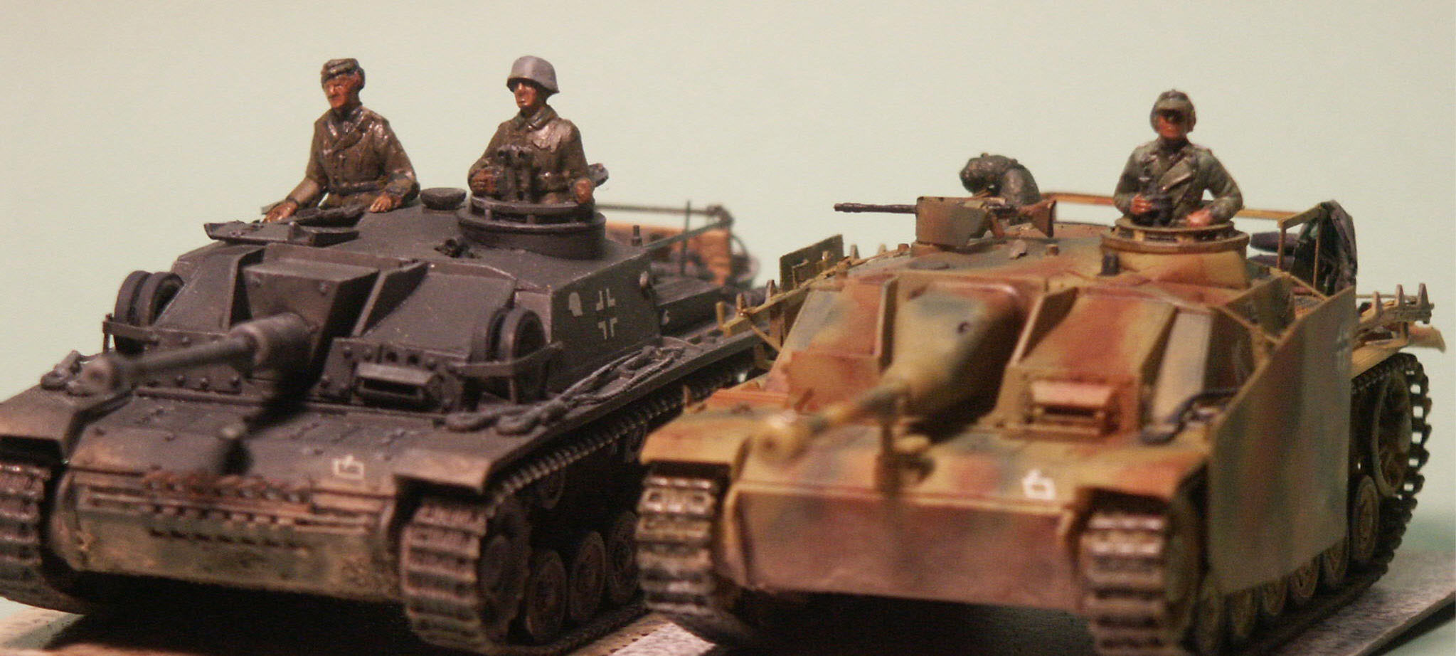 WWII Sturmgeschutz StuG IV assault gun Tank Eastern 1944 1:72 finish Easy Model 